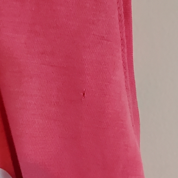 Adidas Workout Top (small hole) - Picture 3 of 4